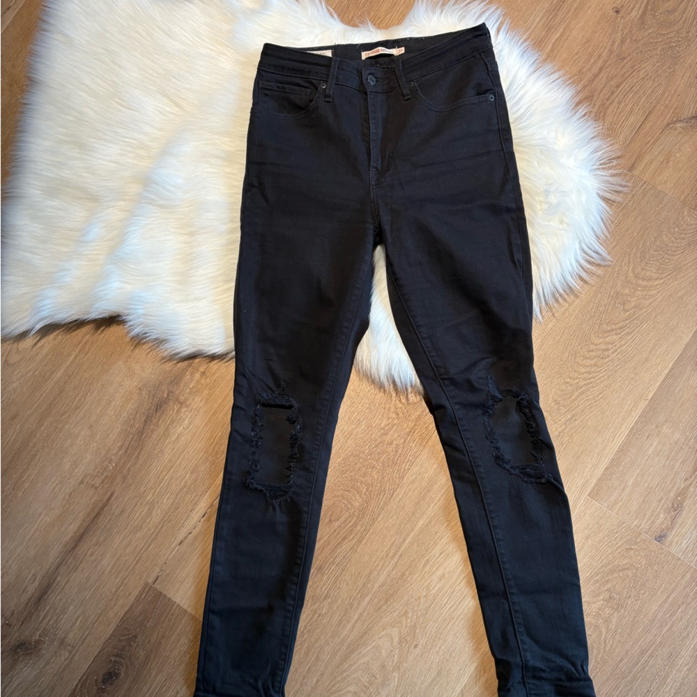 Levi’s 721 High Rise Skinny Jeans